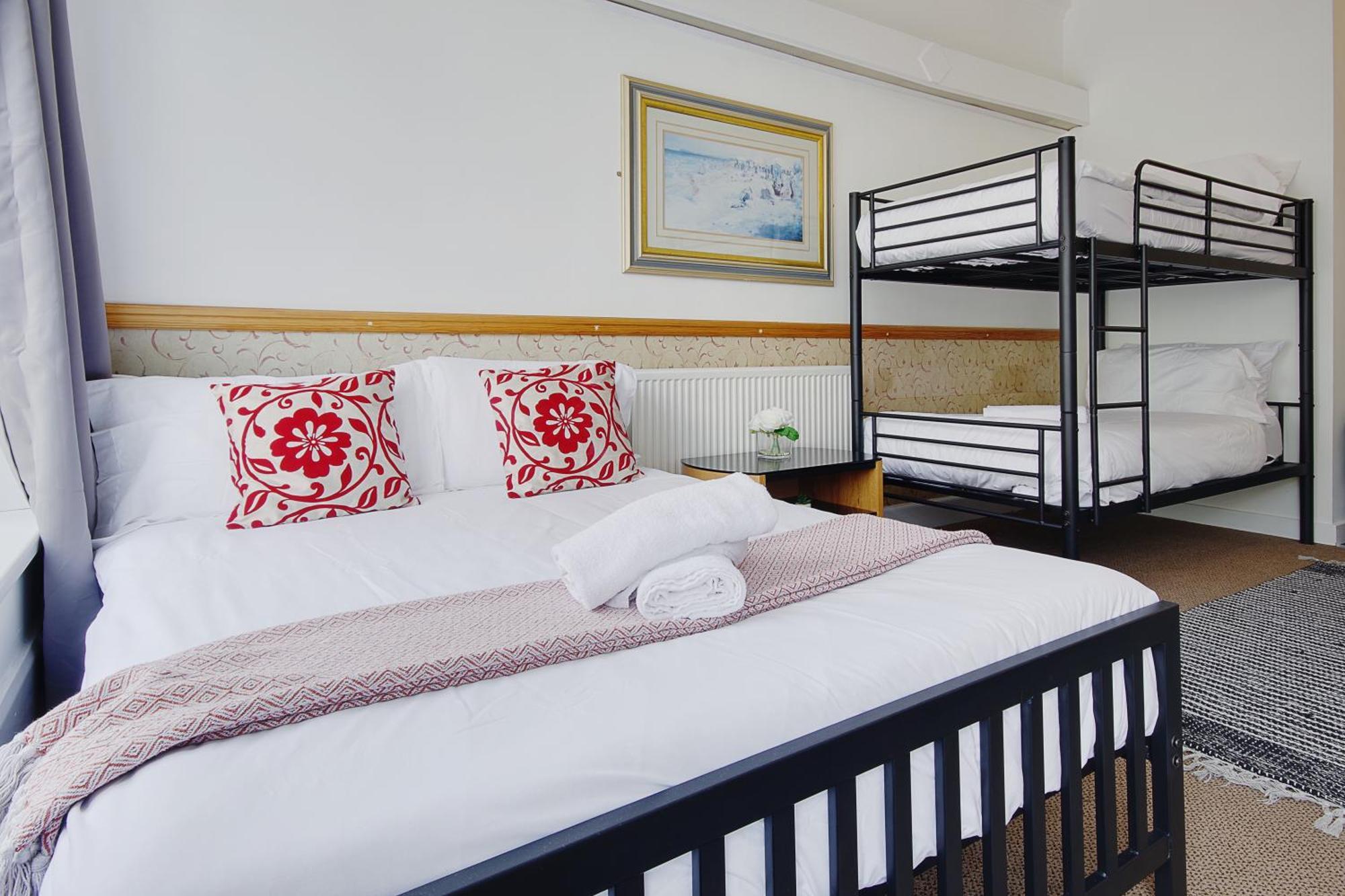 Serenity Hotel Борнмут Экстерьер фото